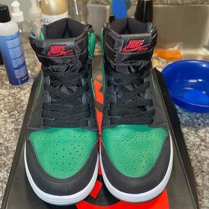 Jordan’s 1s pine green